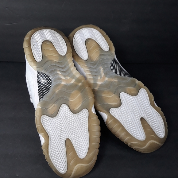 Nike Air Jordan 11 Low Heiress Platinum Sz 9 - Picture 7 of 7